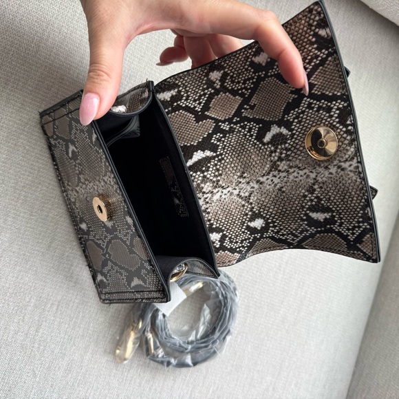 BN snakeskin bag from Call It Spring - Picture 3 of 4